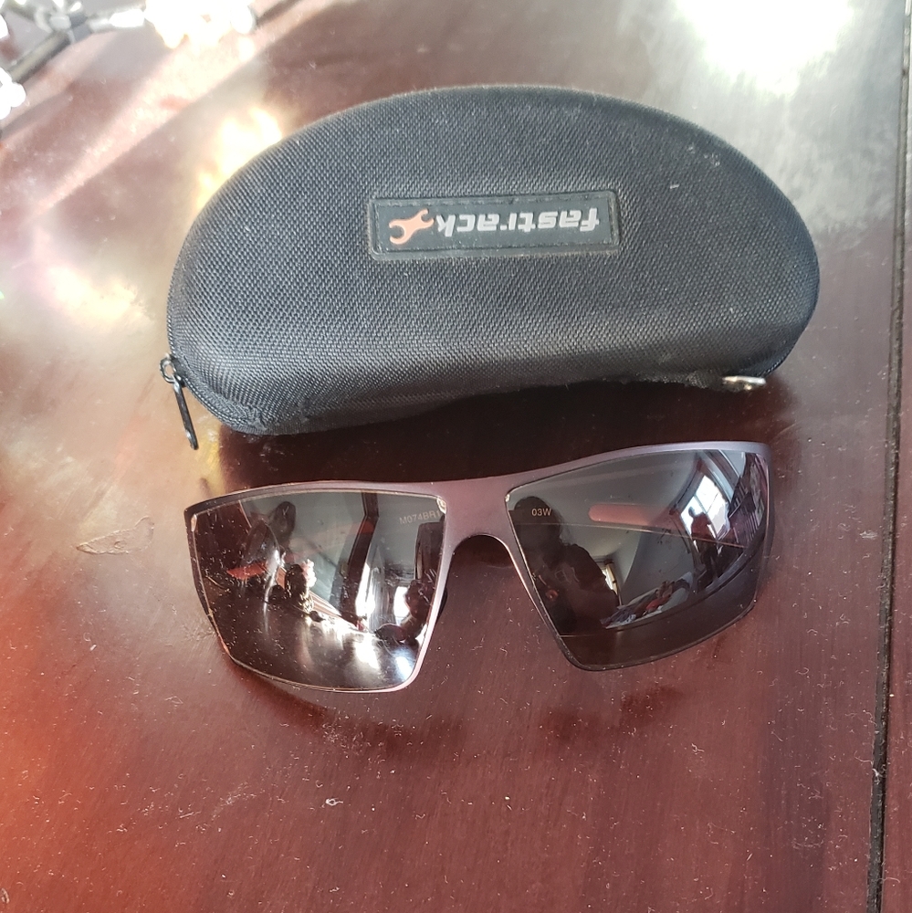 Fasttrack sporty shades